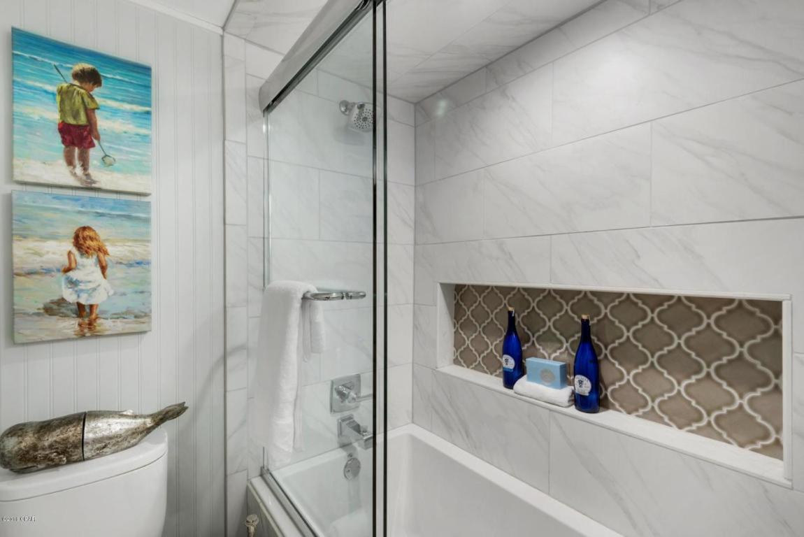 Holiday home Pinnacle Port #115a By Book That