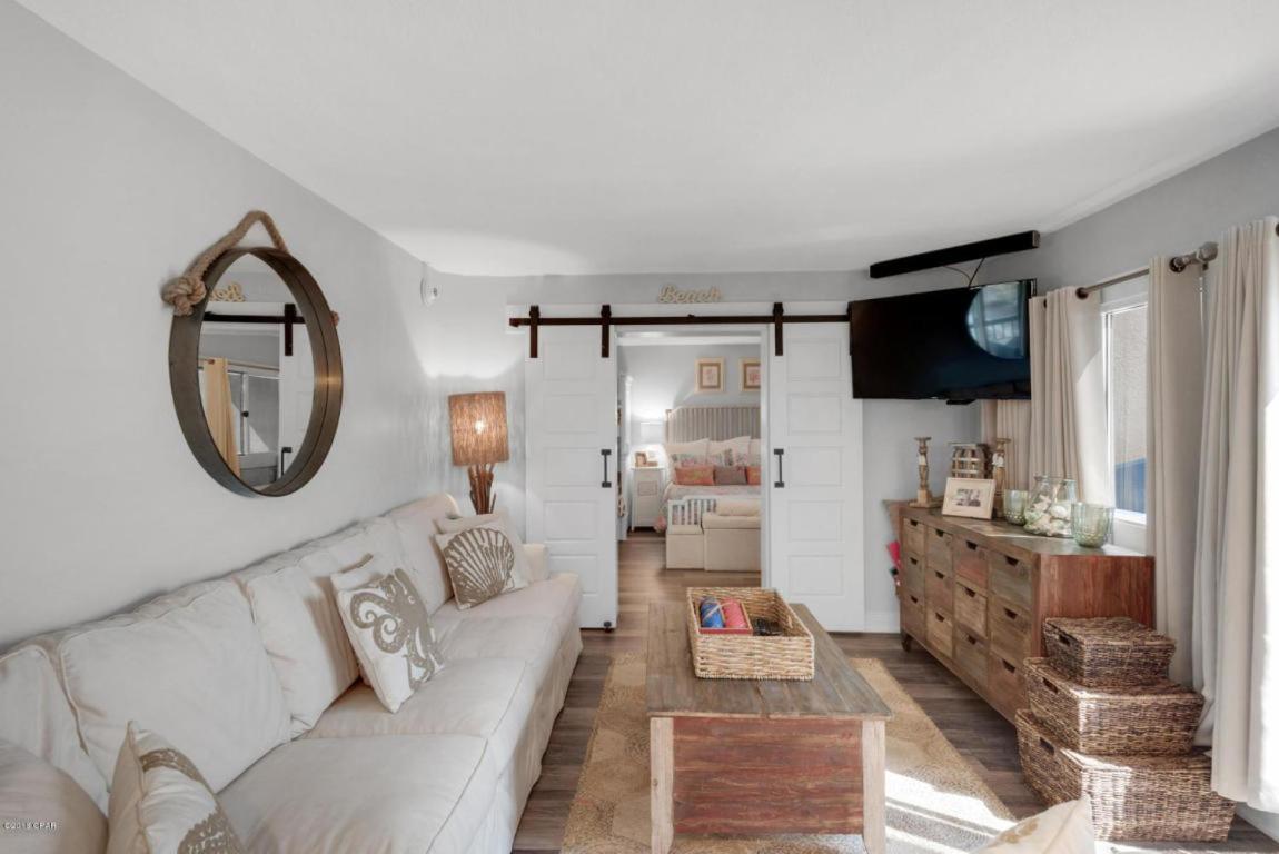 Holiday home Pinnacle Port #115a By Book That