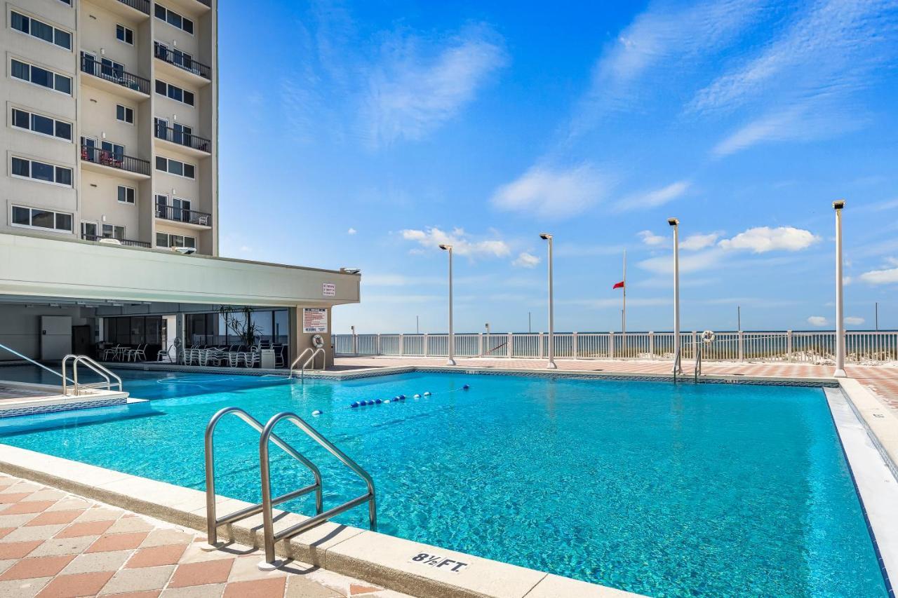 Pinnacle Port #115a By Book That Holiday home
